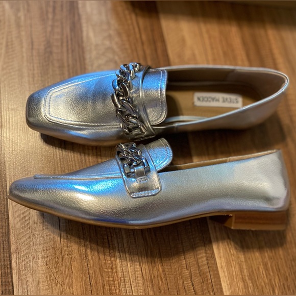 Steve Madden Slip On Rilynn Chain Loafer Silver Leather Women Size 7.5 NWOT - Picture 14 of 15